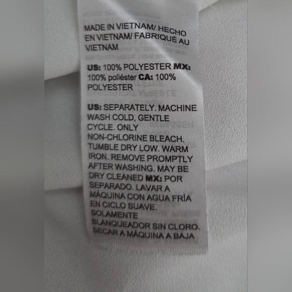 White House Black Market Off-Shoulder Top With Floral Embroidered Sleeves Size M - Picture 12 of 12